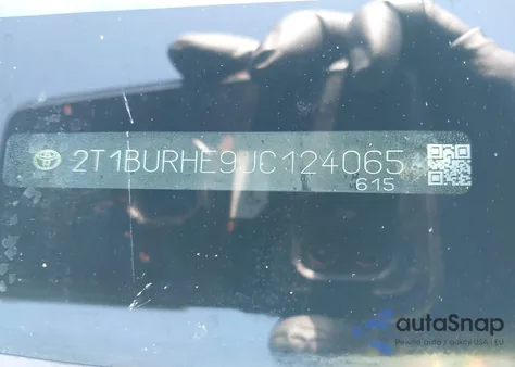 2018 Toyota Corolla Le from USA, damaged, VIN 2T1BURHE9JC124065